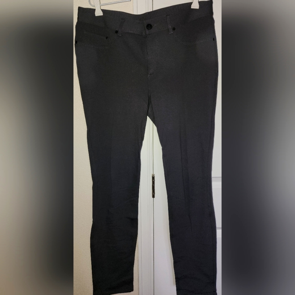 Women's Eddie Bauer pants